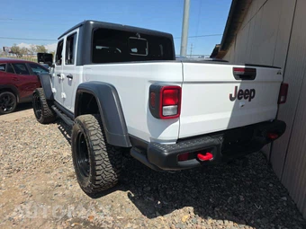 2020 Jeep Gladiator Rubicon Crew Cab Medium Bed - miniatura 2
