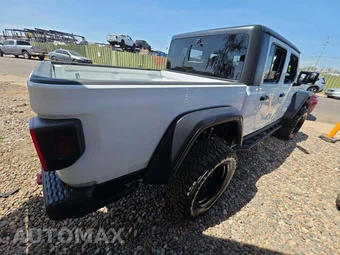 2020 Jeep Gladiator Rubicon Crew Cab Medium Bed - miniatura 3