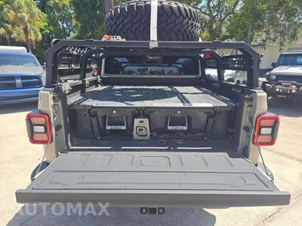 2020 Jeep Gladiator Rubicon Crew Cab Medium Bed - miniatura 11