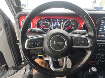 2020 Jeep Gladiator Rubicon Crew Cab Medium Bed - miniatura 10