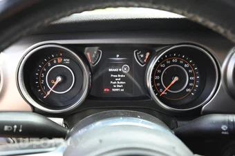 2020 Jeep Gladiator S Edition Crew Cab Medium Bed - miniatura 10