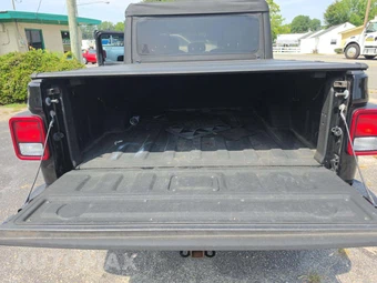 2020 Jeep Gladiator S Edition Crew Cab Medium Bed - miniatura 11