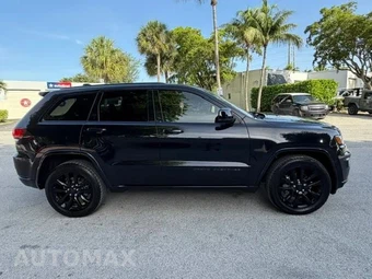 2020 Jeep Grand Cherokee Altitude Edition - miniatura 5
