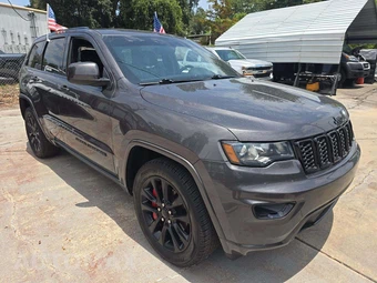 2020 Jeep Grand Cherokee Altitude Edition - miniatura 4
