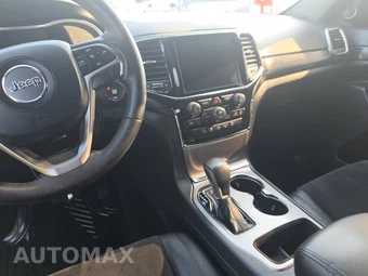 2020 Jeep Grand Cherokee Altitude Edition - miniatura 11