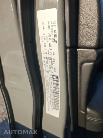 2020 Jeep Grand Cherokee Altitude Edition - miniatura 14
