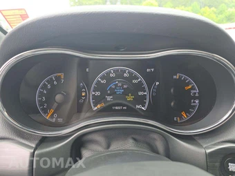 2020 Jeep Grand Cherokee Altitude Edition - miniatura 9