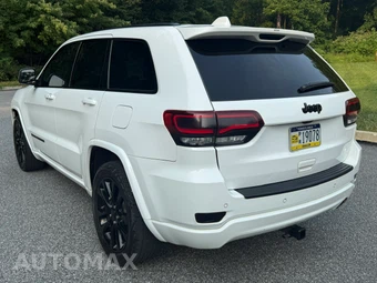 2020 Jeep Grand Cherokee Altitude Edition - miniatura 4