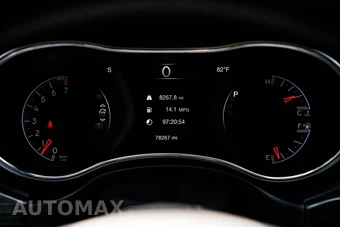 2020 Jeep Grand Cherokee Altitude Edition - miniatura 15