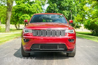 2020 Jeep Grand Cherokee Altitude Edition - miniatura 2