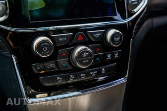 2020 Jeep Grand Cherokee Altitude Edition - miniatura 21