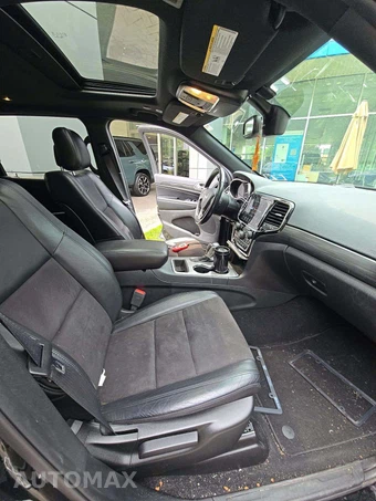 2020 Jeep Grand Cherokee Altitude Edition - miniatura 18