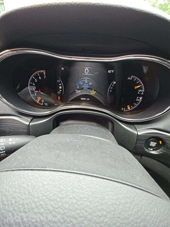 2020 Jeep Grand Cherokee Altitude Edition - miniatura 9