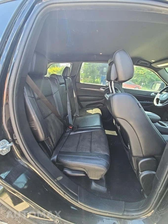 2020 Jeep Grand Cherokee Altitude Edition - miniatura 13