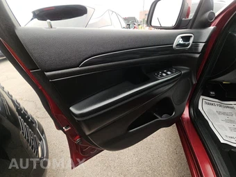 2020 Jeep Grand Cherokee Altitude Edition - miniatura 9