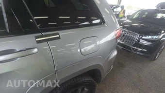 2020 Jeep Grand Cherokee High Altitude Edition - miniatura 20