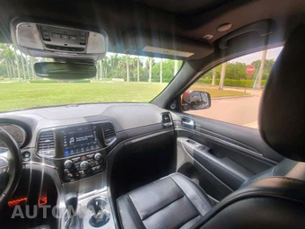 2020 Jeep Grand Cherokee High Altitude Edition - miniatura 10