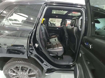 2020 Jeep Grand Cherokee High Altitude Edition - miniatura 16