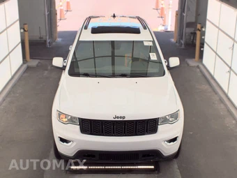 2020 Jeep Grand Cherokee North Edition - miniatura 2