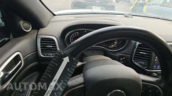 2020 Jeep Grand Cherokee North Edition - miniatura 23