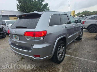 2020 Jeep Grand Cherokee Overland - miniatura 3