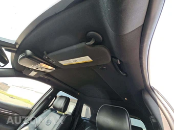 2020 Jeep Grand Cherokee Overland - miniatura 8