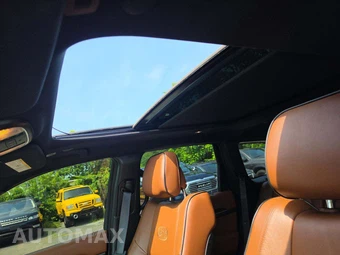 2020 Jeep Grand Cherokee Overland - miniatura 11