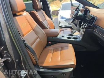 2020 Jeep Grand Cherokee Overland - miniatura 18