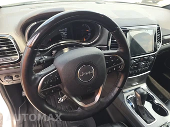 2020 Jeep Grand Cherokee Overland - miniatura 11