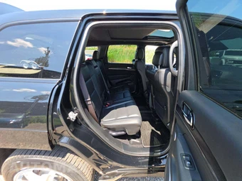 2020 Jeep Grand Cherokee Overland High Altitude Edition - miniatura 13
