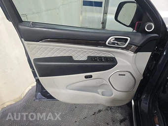 2020 Jeep Grand Cherokee Summit - miniatura 9