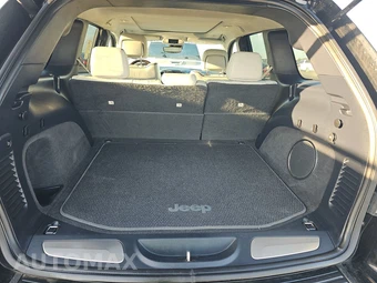 2020 Jeep Grand Cherokee Summit - miniatura 17