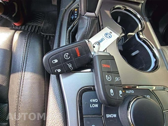 2020 Jeep Grand Cherokee X - miniatura 8