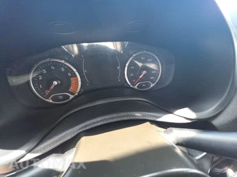 2020 Jeep Renegade Altitude Edition – miniatura 12