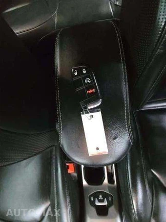 2020 Jeep Renegade High Altitude Edition - miniatura 8