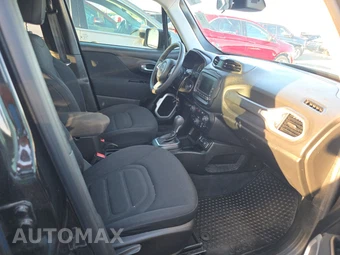 2020 Jeep Renegade Latitude – miniatura 8