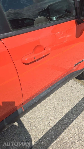 2020 Jeep Renegade Latitude - miniatura 24
