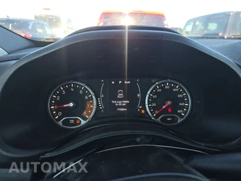 2020 Jeep Renegade Latitude - miniatura 12
