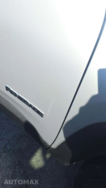 2020 Jeep Renegade Latitude – miniatura 27