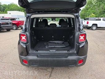 2020 Jeep Renegade Latitude - miniatura 11