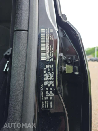 2020 Jeep Renegade Latitude - miniatura 2