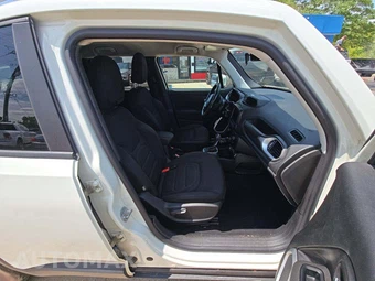 2020 Jeep Renegade Latitude – miniatura 15