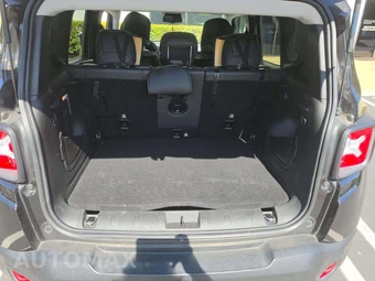 2020 Jeep Renegade Limited – miniatura 11
