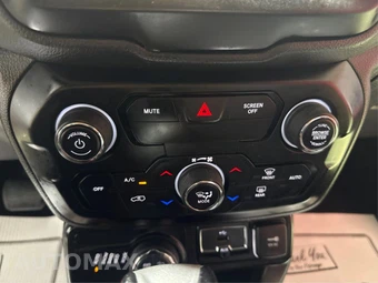 2020 Jeep Renegade Trailhawk - miniatura 20