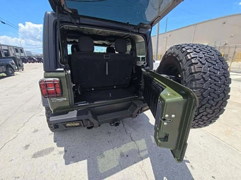 2020 Jeep Wrangler Sport - miniatura 11