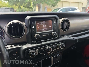 2020 Jeep Wrangler Sport - miniatura 10
