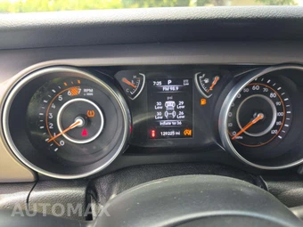 2020 Jeep Wrangler Sport - miniatura 9