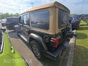 2020 Jeep Wrangler Unlimited Black and Tan - miniatura 2