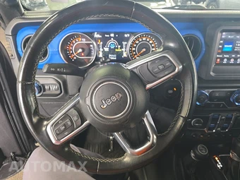 2020 Jeep Wrangler Unlimited Sahara - miniatura 10