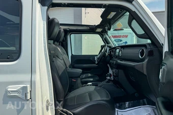 2020 Jeep Wrangler Unlimited Sahara - miniatura 11